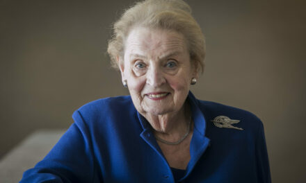 GIORNALmente – 23 gennaio:  Madeleine Albright diventa Segretario di Stato degli Stati Uniti