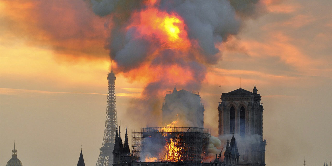 GIORNALmente – 15 aprile: incendio a Notre Dame
