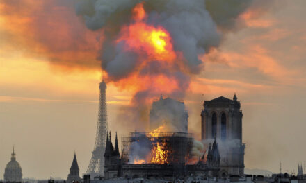GIORNALmente – 15 aprile: incendio a Notre Dame