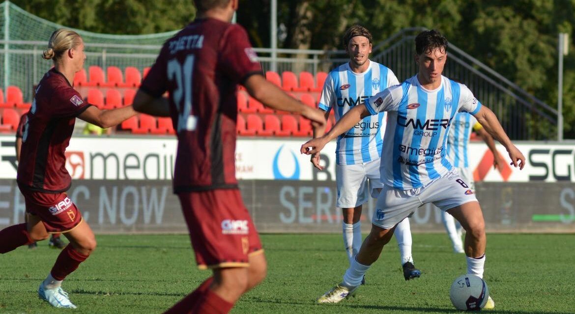 Naufragio Legnago al debutto, Pontedera corsaro al Sandrini