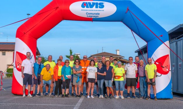 San Vito cammina e sorride: grande successo per “Monta su che nemo a pié”