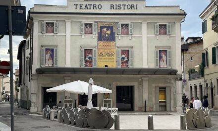 Klimt e Shakespeare in “Un bacio senza tempo”