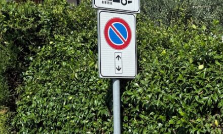 Senso unico, doppio disagio: la protesta dei residenti di Via Vicentini a Settimo