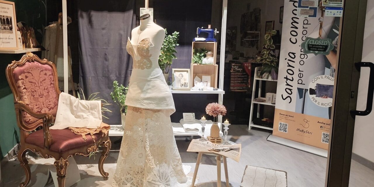 Sartoria Mabystri, una vetrina che sussurra storie a San Pietro Morubio