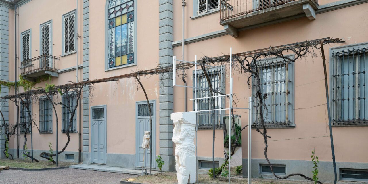 Frammenti di durata: il tempo come materia viva a Palazzo Irreale